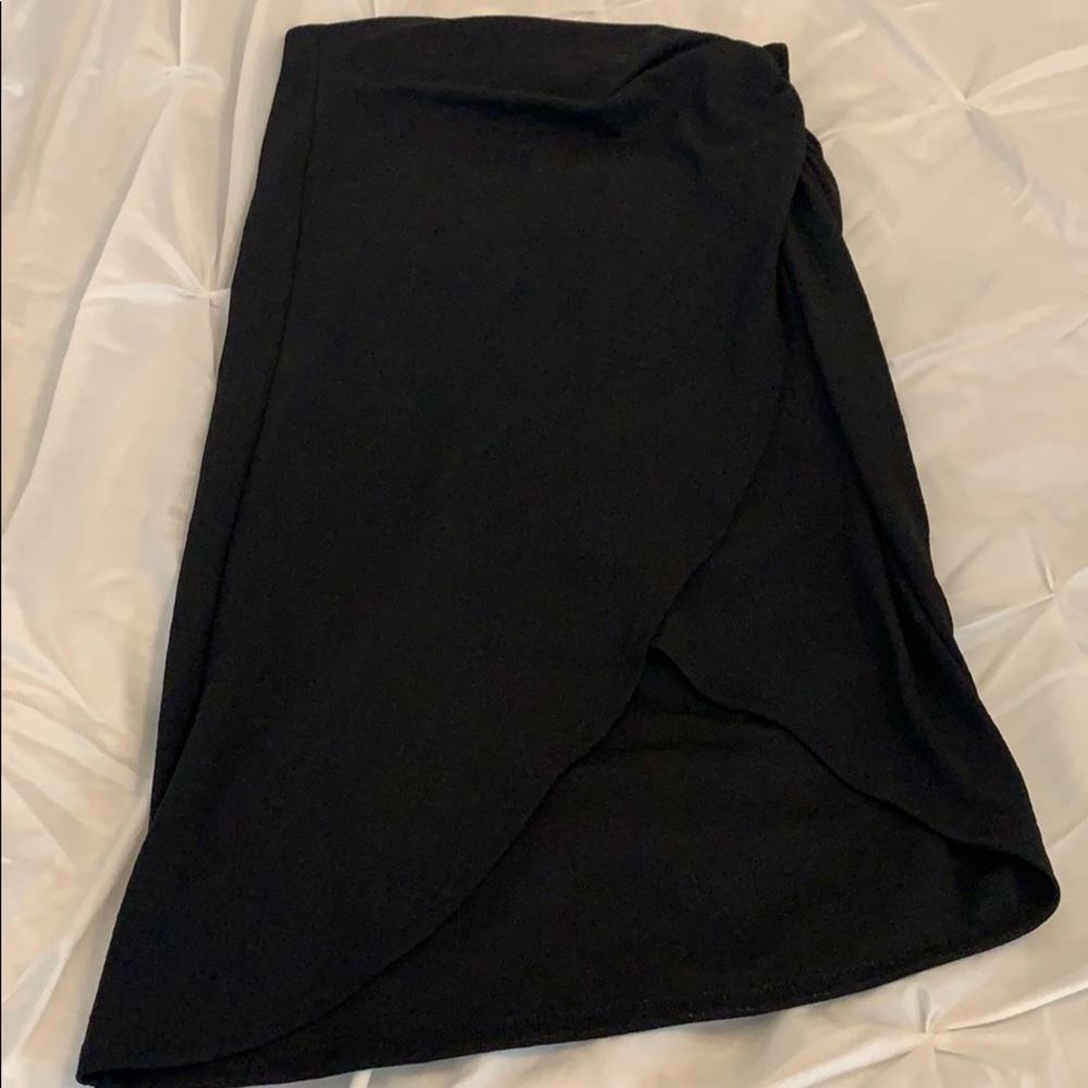 Stunning side tie skirt